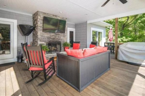 5 miles to ASU,outdoor fireplace,game room, & more Boone